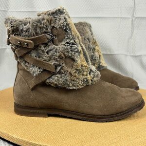 Johnston & Murphy | Women’s Tan Suede Faux Fur Short Boots | Size 8